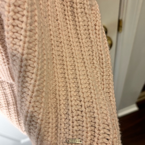 GUESS sweater - Picture 3 of 3